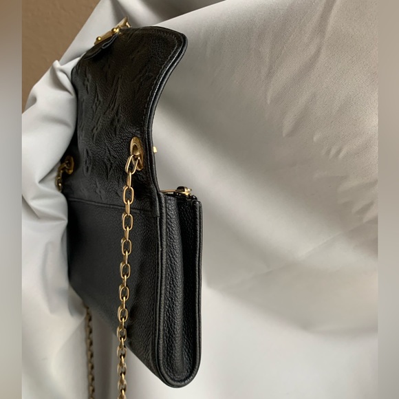 LOUIS VUITTON St Germain Pochette Empreinte Leather Shoulder Bag Black - Picture 8 of 10